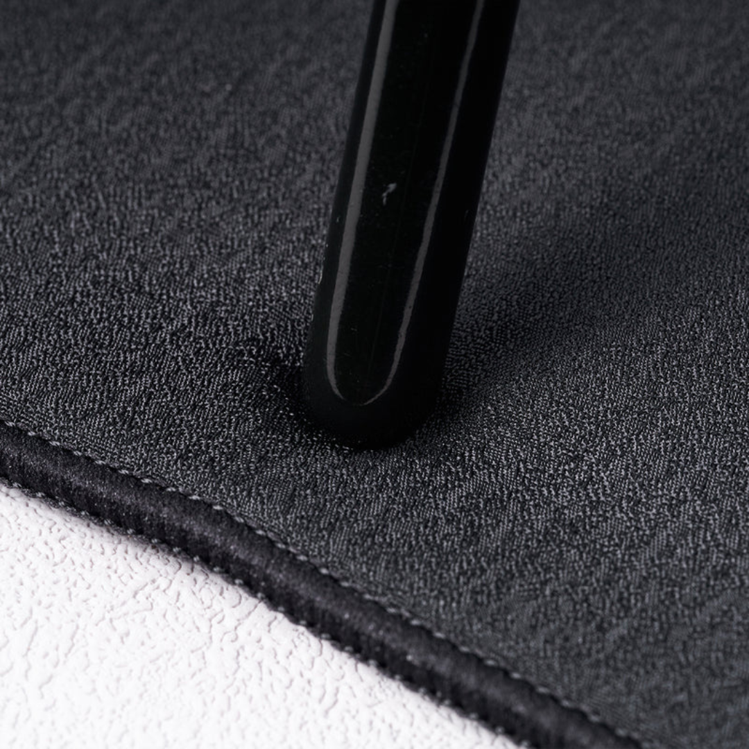 ATK X83 XSoft Black – Pormenor da textura e acabamento das bordas